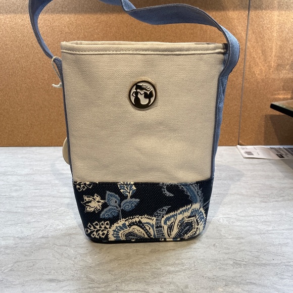 Spartina bottle wine carrier- used once for a special occasion. - Picture 2 of 3